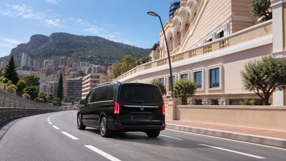 Van illustratif sur une route de Monaco